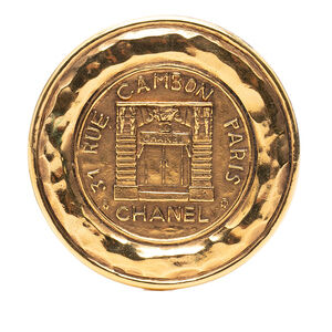 Pre-Loved Chanel Gold Plated 31 Rue Cambon Round Brooch